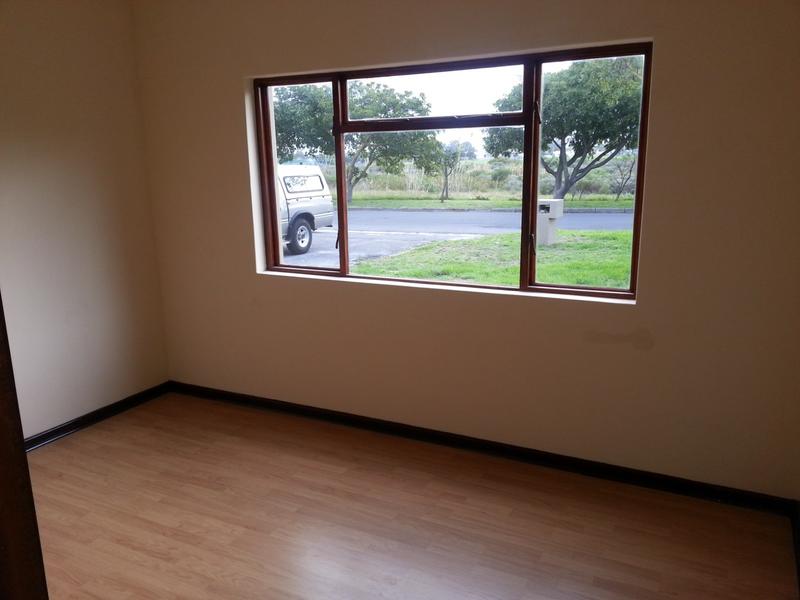 To Let 4 Bedroom Property for Rent in Monte Vista Western Cape